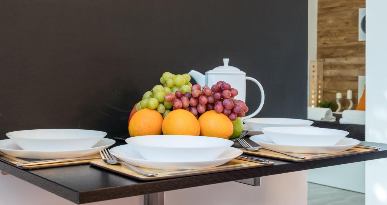 Cracow Best Location Apartment With Garden By Cozyplace Krakow Exterior photo