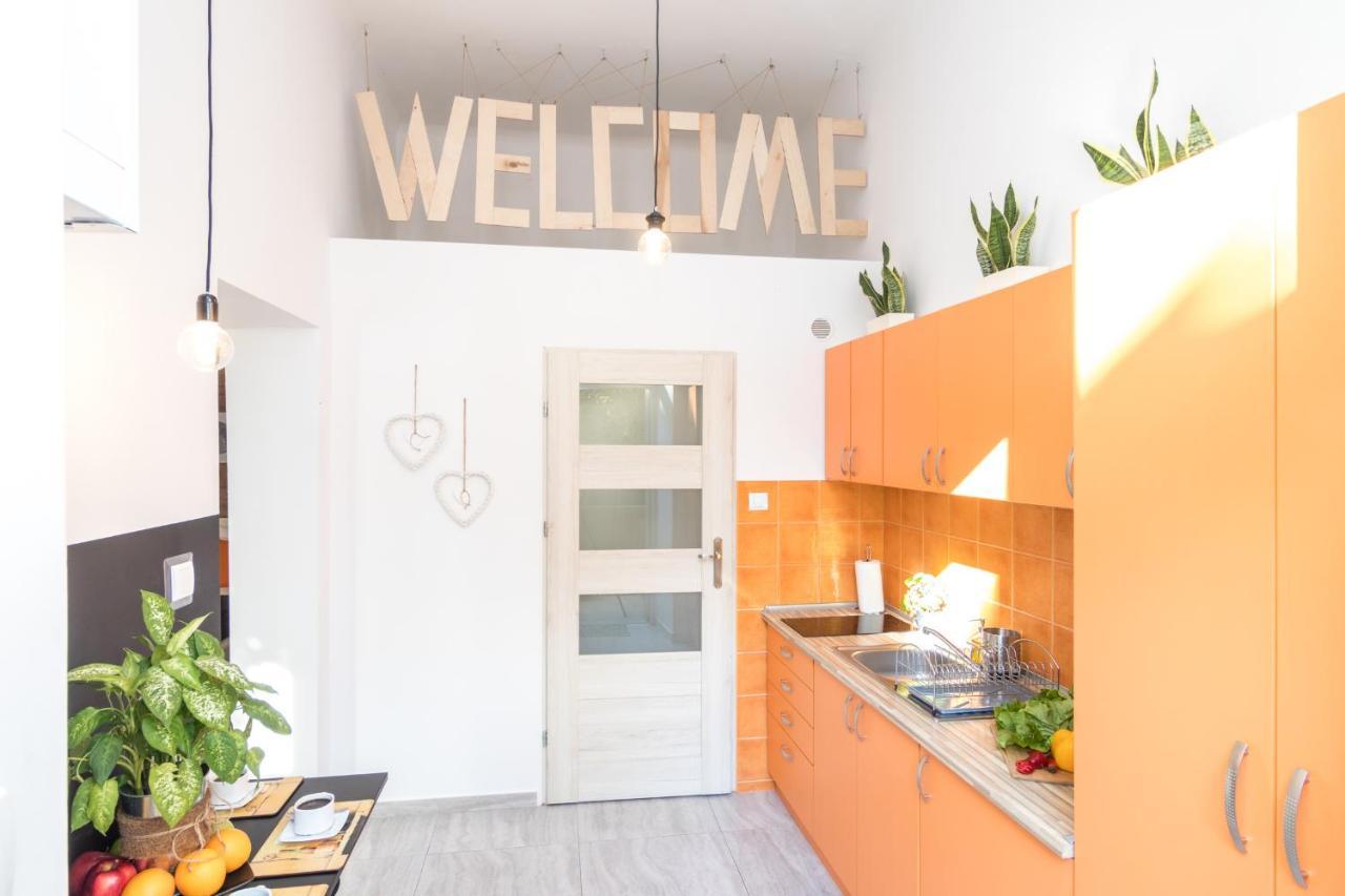 Cracow Best Location Apartment With Garden By Cozyplace Krakow Exterior photo