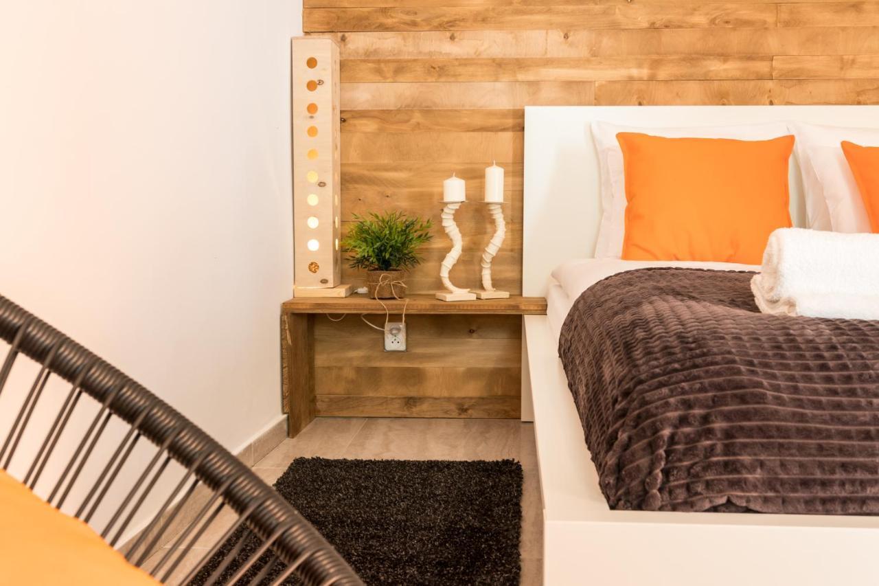 Cracow Best Location Apartment With Garden By Cozyplace Krakow Exterior photo